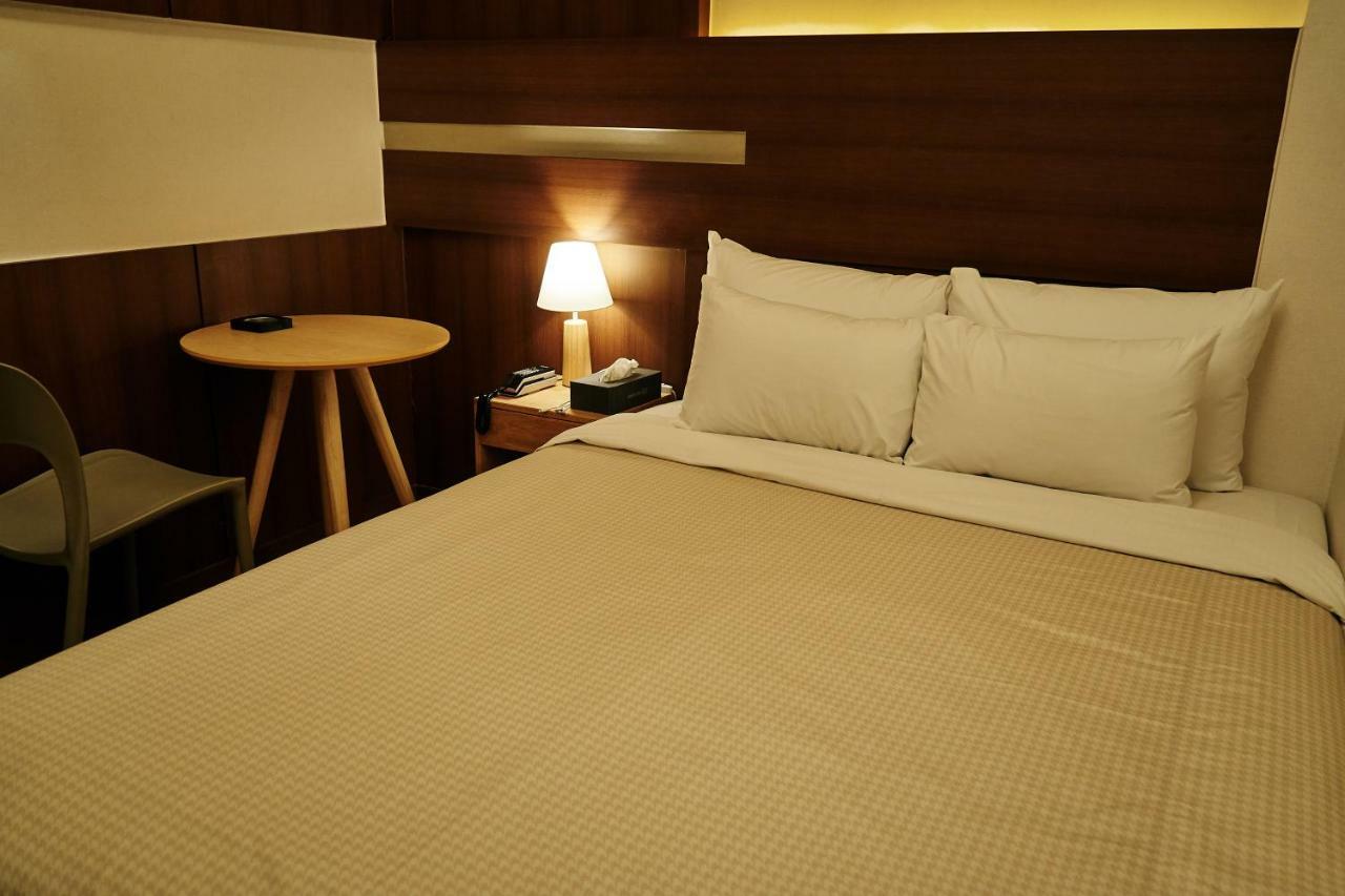Urban Stay 103 Seoul Exteriör bild